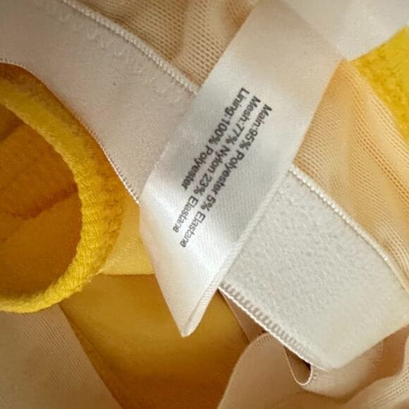 Peek & Beau Swimsuit One Piece Womens 6 DDD Yellow Drawstring Beach Cheeky Swim - Picture 5 of 7